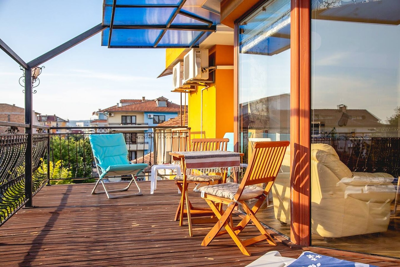 Nessebar's NEW Town TOP Centre 2-BDR Apartment 37 Flat Manager Booking