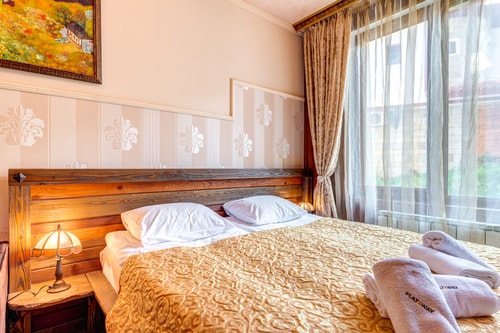 Cozy and Stylish Studio in Forest Glade 5 Flat Manager Booking