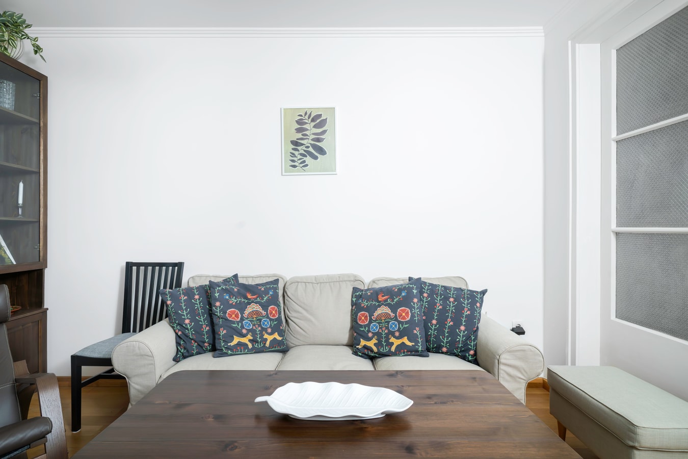 1BD flat with Desk on Russian Monument Square 8 Flat Manager Booking