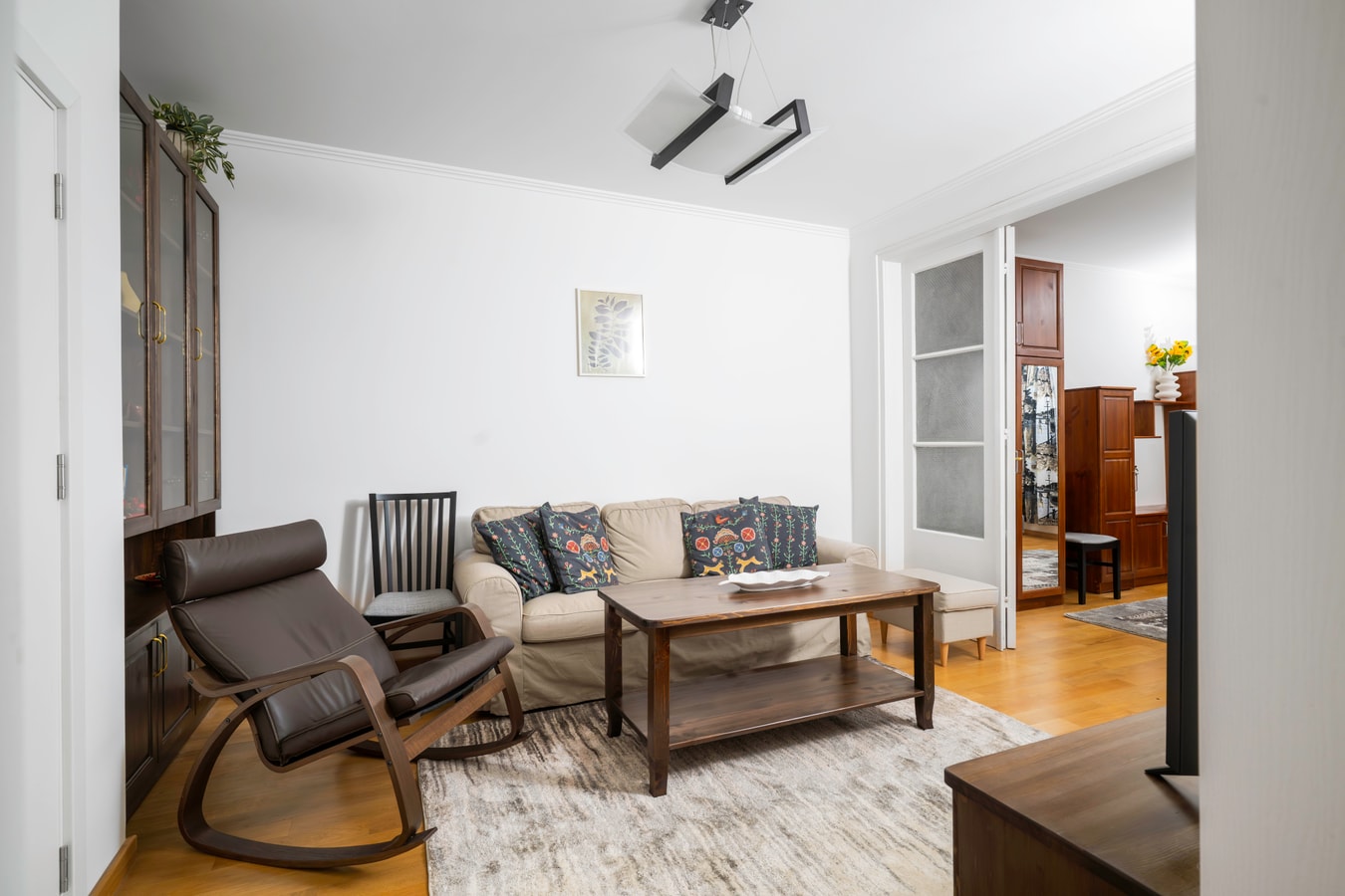 1BD flat with Desk on Russian Monument Square 9 Flat Manager Booking
