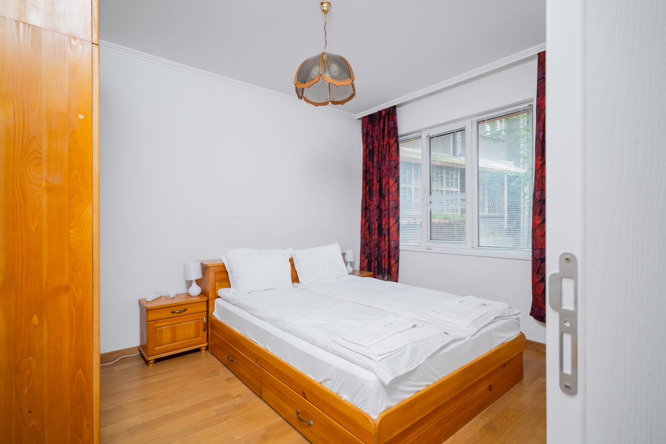 1BD flat with Desk on Russian Monument Square 11 Flat Manager Booking