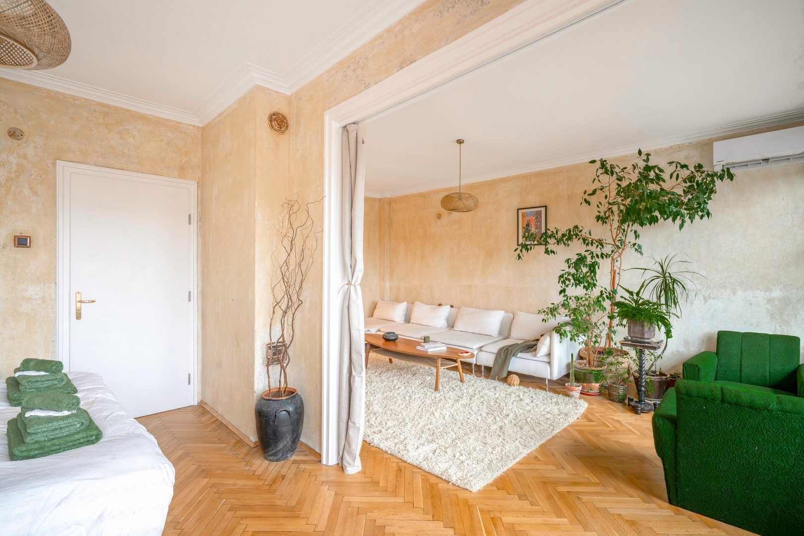 TERRA Design /Award-Winning Apartment/ 13 Flat Manager Booking