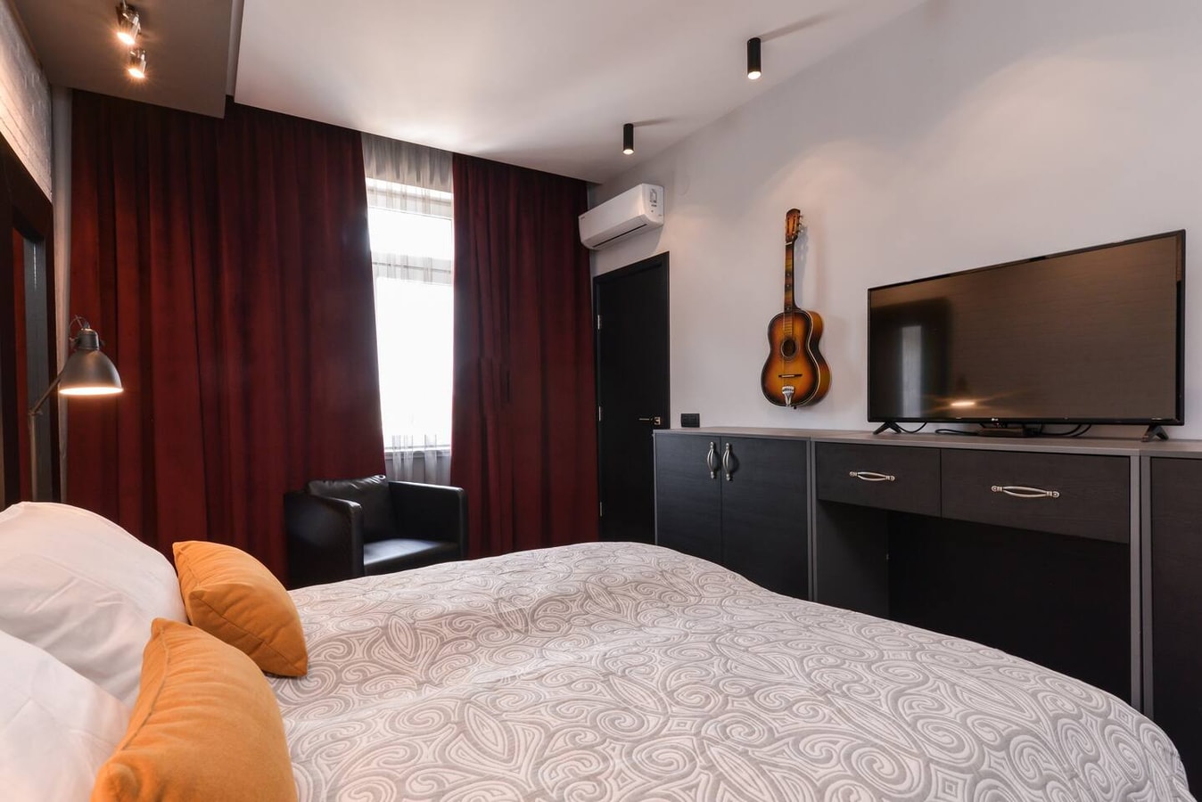 Sofia Dream Apartments - Rock'n'Roll One Bedroom 17 Flat Manager Booking