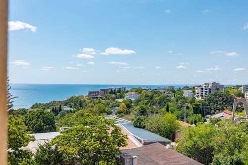 Elegant Apartment with Balcony in Argisht Palace 24 Flat Manager Booking