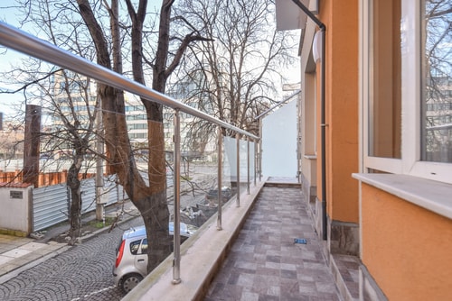 Stylish Residential Flat ~ with Parking & Balcony 17 Flat Manager Booking