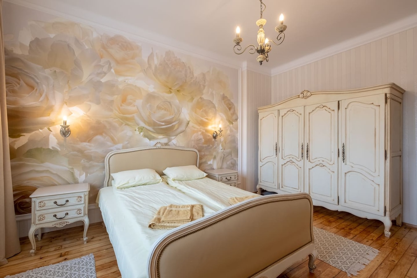 ARTilcious Two Bedroom Park View Apartment 3 Flat Manager Booking