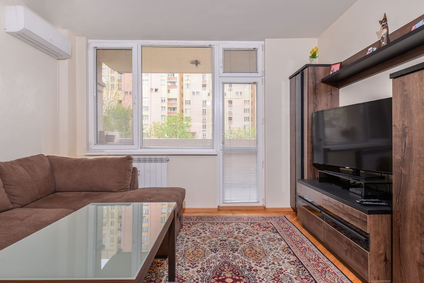 Comfortable One Bedroom Apartment in Zona B5 5 Flat Manager Booking
