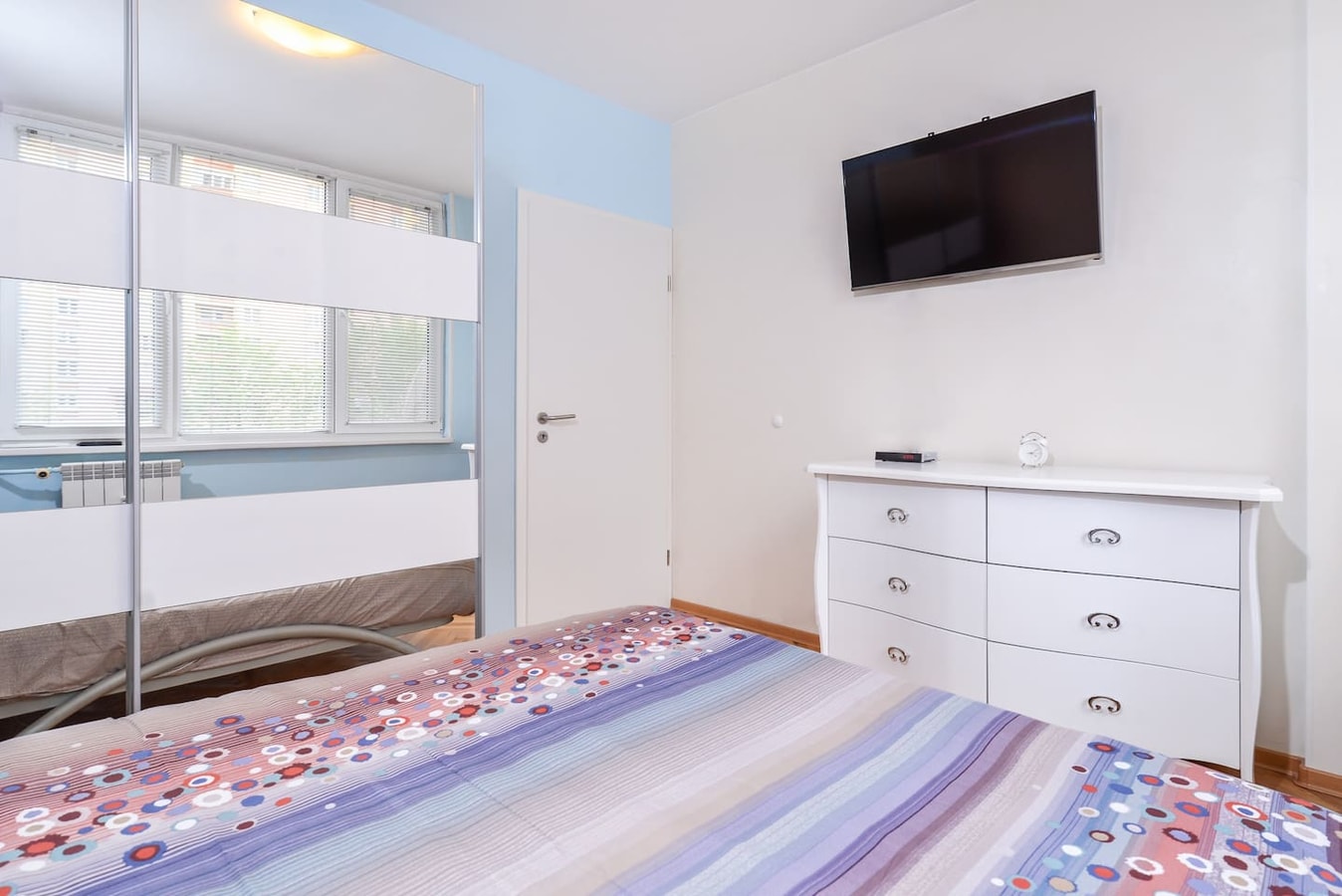 Comfortable One Bedroom Apartment in Zona B5 7 Flat Manager Booking