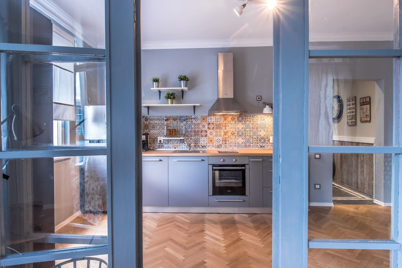 Dondukov Boulevard Two Bedroom Designer Suite 1 Flat Manager Booking