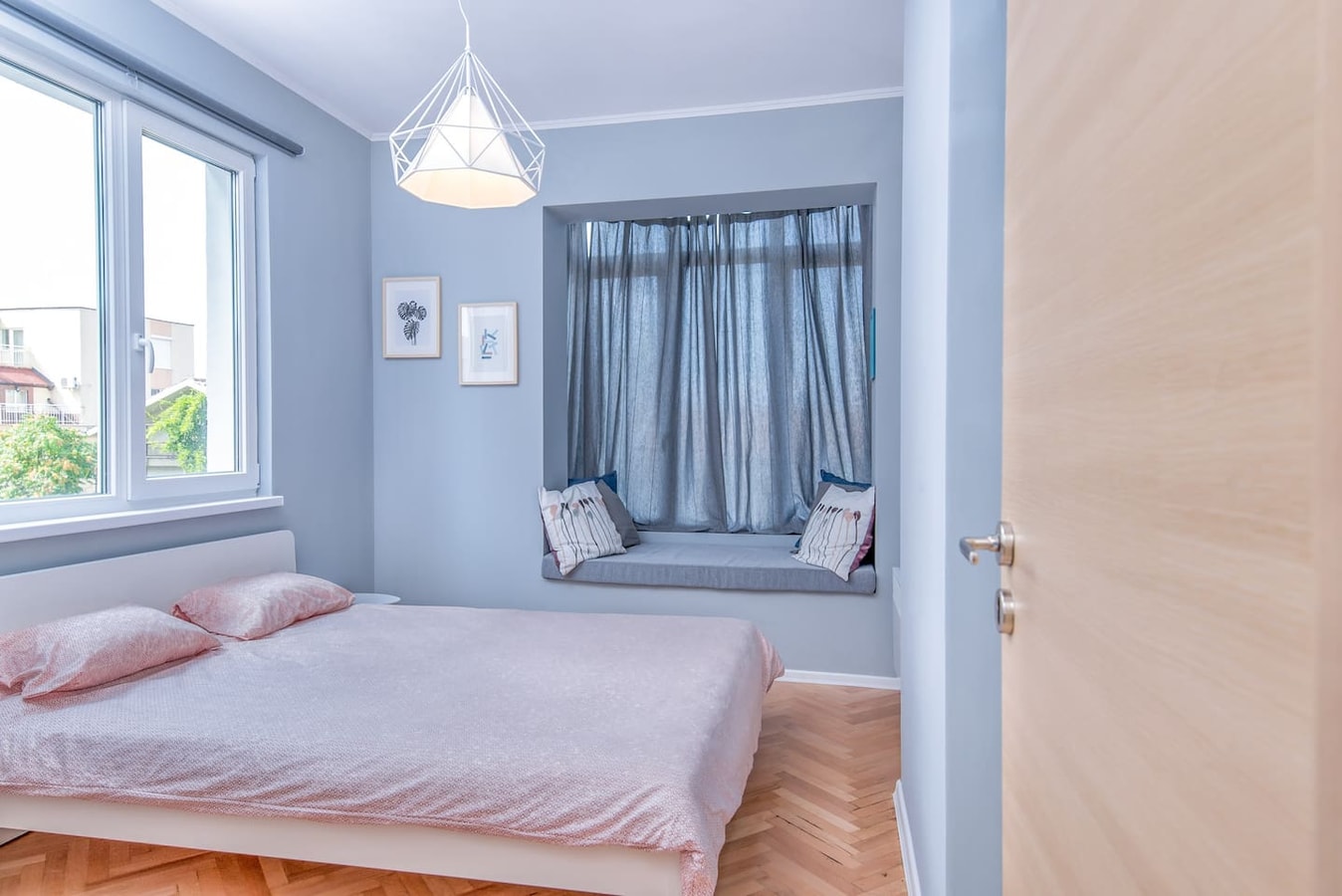 Dondukov Boulevard Two Bedroom Designer Suite 3 Flat Manager Booking