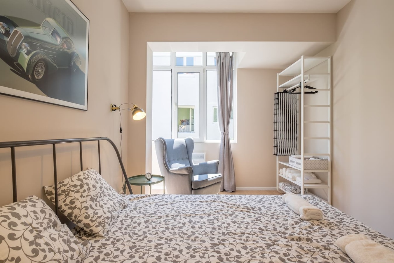 Enjoy The Ride | 2-BDR Lozenec Central Apartment 13 Flat Manager Booking