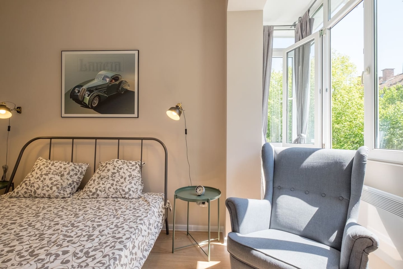 Enjoy The Ride | 2-BDR Lozenec Central Apartment 17 Flat Manager Booking