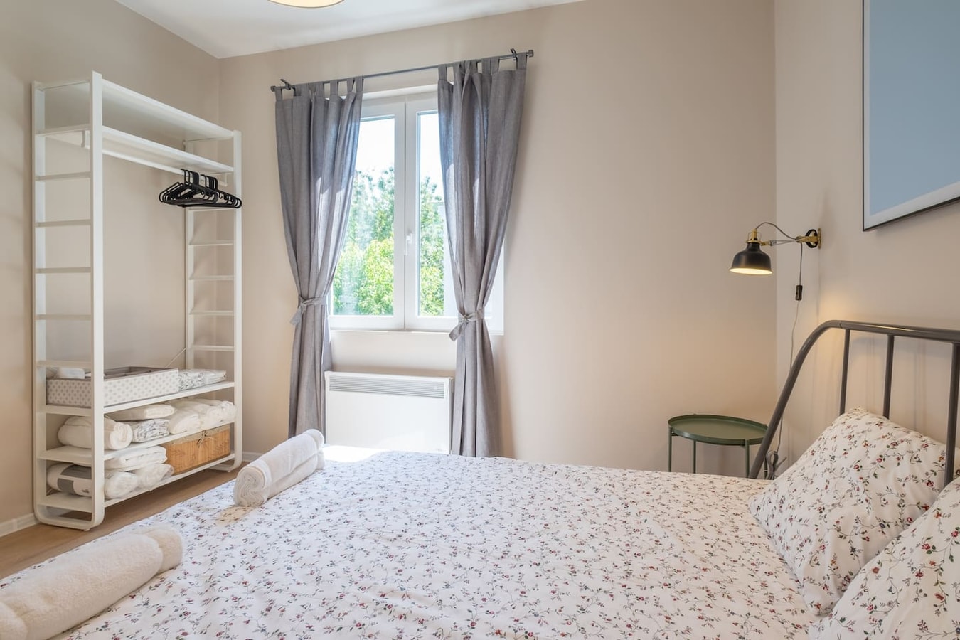 Enjoy The Ride | 2-BDR Lozenec Central Apartment 21 Flat Manager Booking