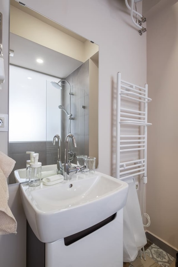 Enjoy The Ride | 2-BDR Lozenec Central Apartment 25 Flat Manager Booking