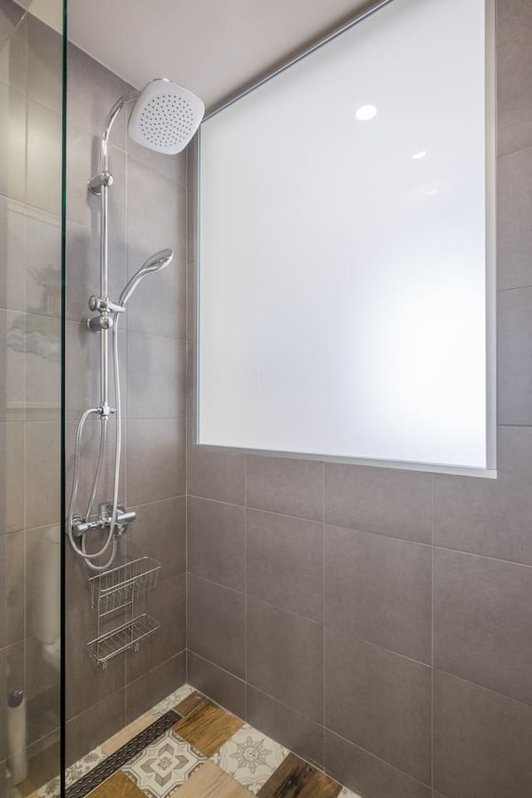 Enjoy The Ride | 2-BDR Lozenec Central Apartment 26 Flat Manager Booking