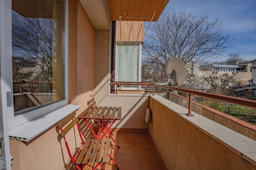 Modern 1BR Apt – Top Location, 4 min to Metro 2 Flat Manager Booking