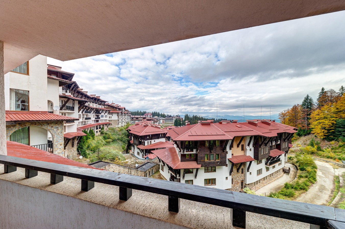 PAMPORO Yanica Grand Monastery 5A10, 1BD · Ski Slope Getaway at Grand Monastery 11 Flat Manager Booking