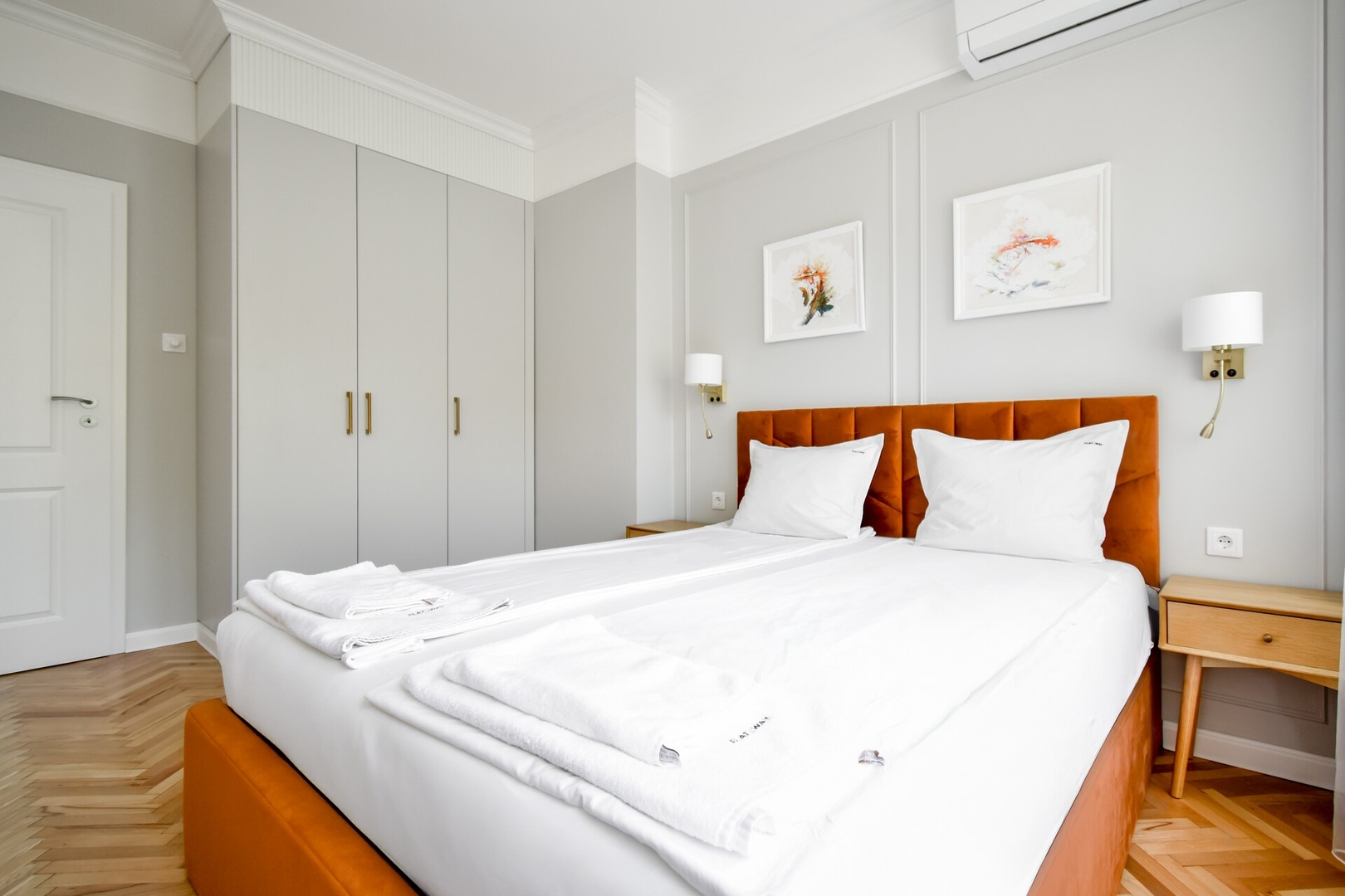Stylish 2BD with Balcony & Desk near Vitosha Blvd 13 Flat Manager Booking