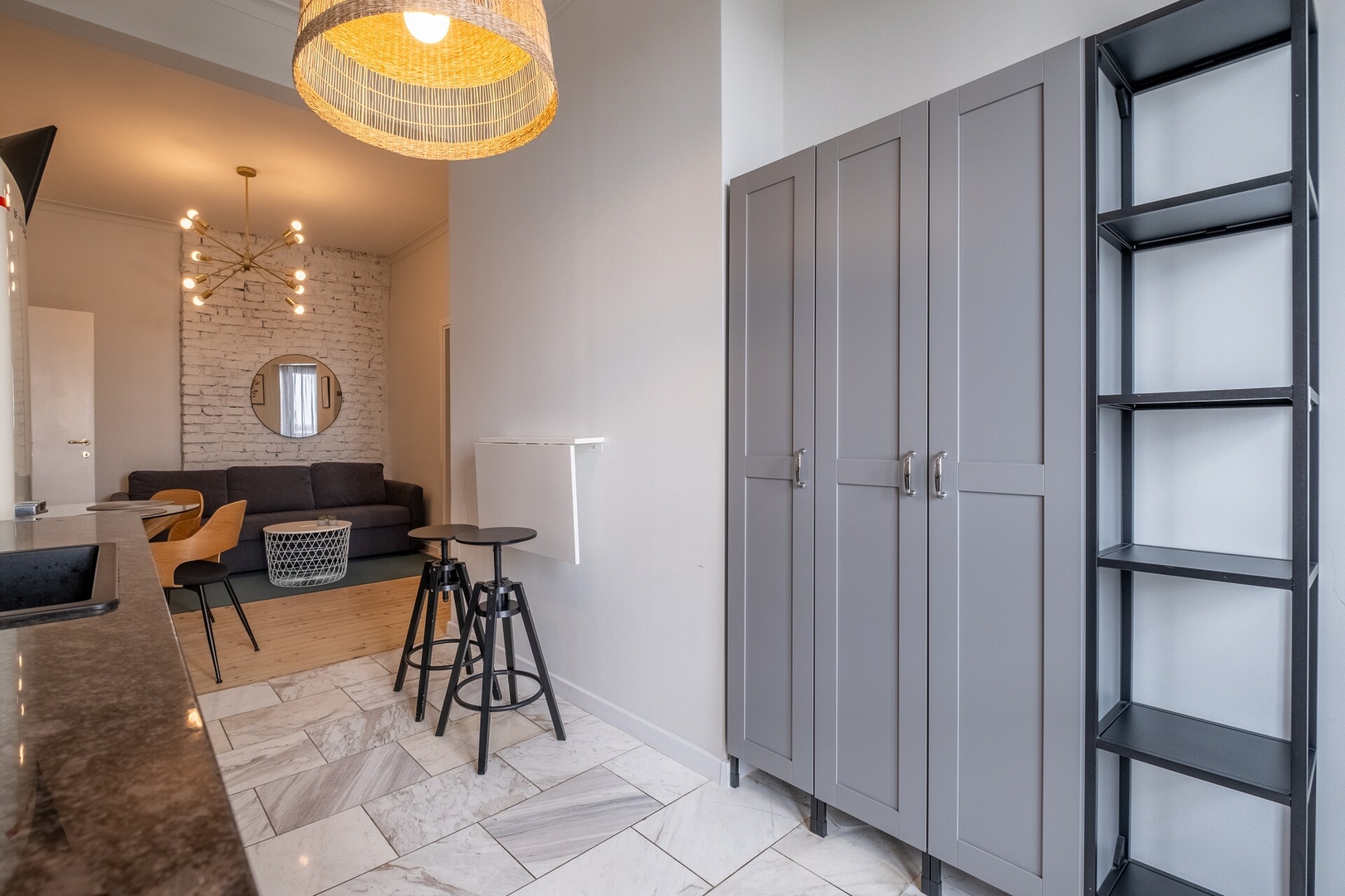 Spacious 2BR Flat with Terrace 13 Flat Manager Booking