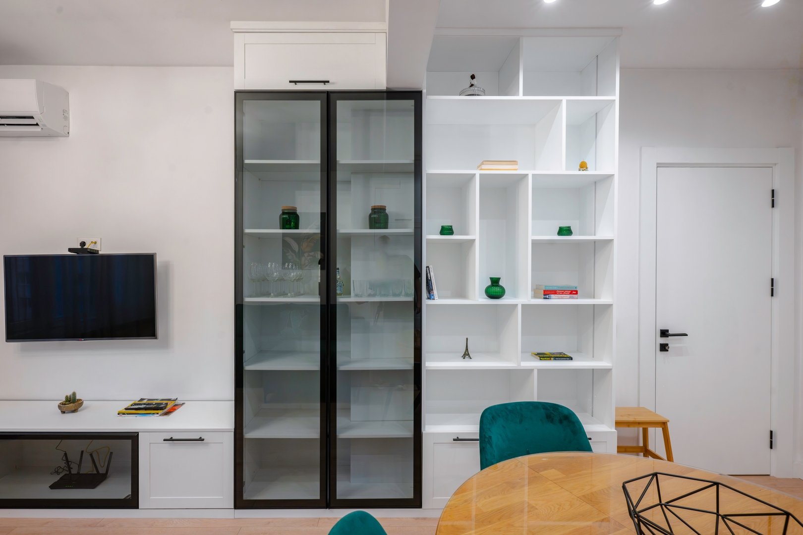 Sun-Kissed Stylish Apartment in Sofia 10 Flat Manager Booking