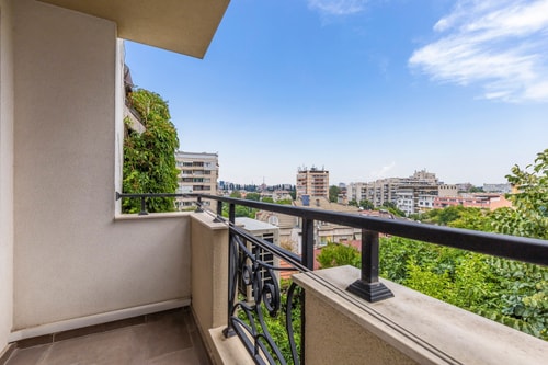 1BD Flat with a lovely terrace in the city centre 18 Flat Manager Booking
