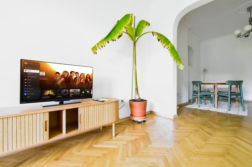 Scandinavian Charm - Central 1BD with Desk 7 Flat Manager Booking