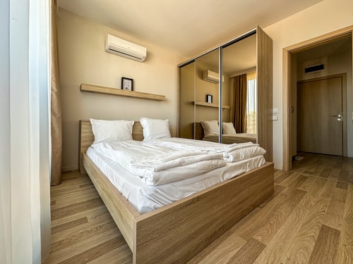 Quiet & Comfortable Urban Retreat 12 Flat Manager Booking