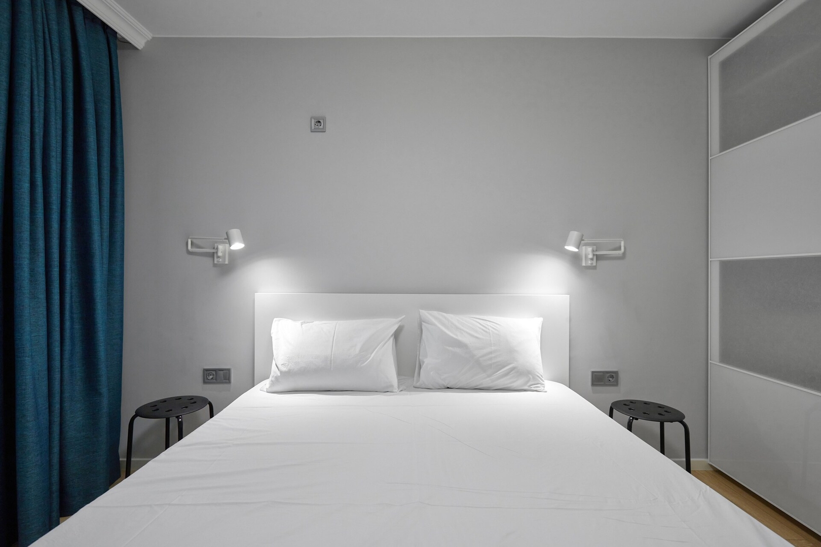 The Little Things - New Apt with Parking 10 Flat Manager Booking