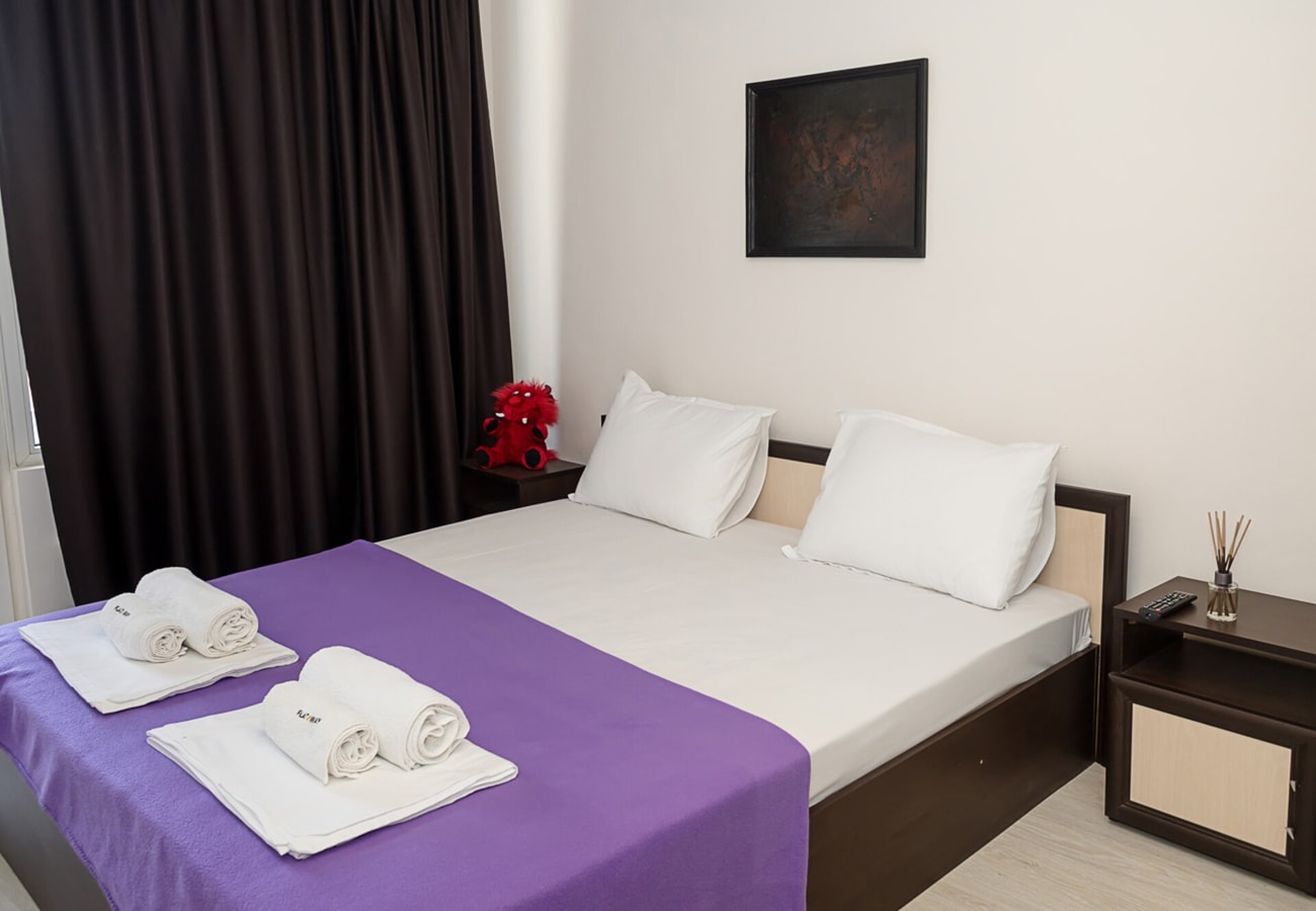 2-Bedroom Apartment in Prime Varna Location 12 Flat Manager Booking