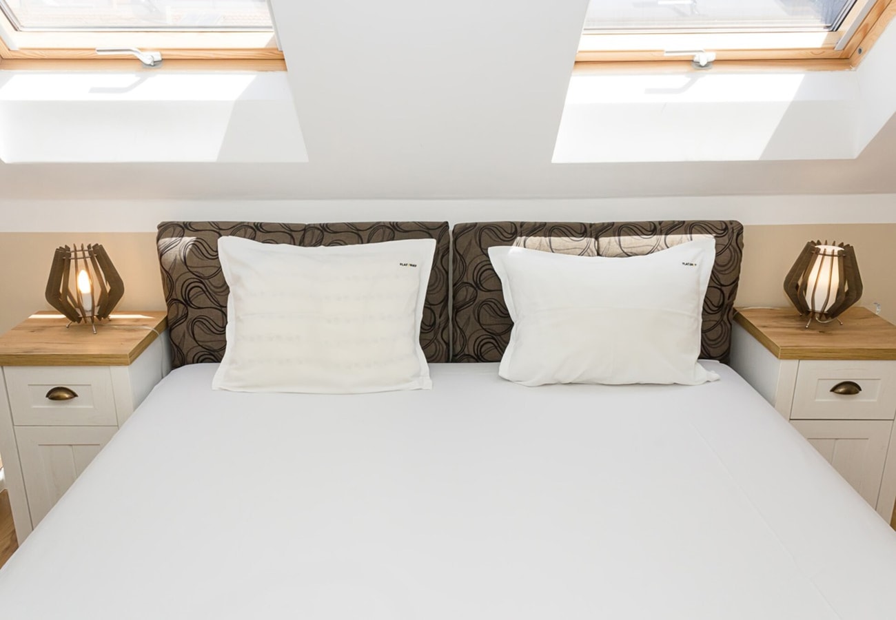 Warm&Comfy 3BD Apt Varna Center 45 Flat Manager Booking
