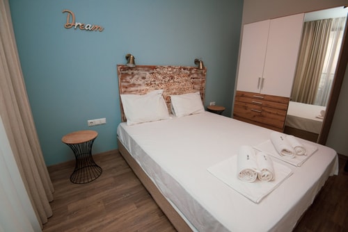 Romantic Getaway 1-BD Apartment with Sea View 11 Flat Manager Booking