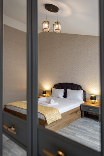Luxury 2-bedroom apartment by Studenets Center 24 Flat Manager Booking