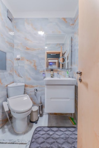 The Spot - fully equipped, central, modern studio 18 Flat Manager Booking