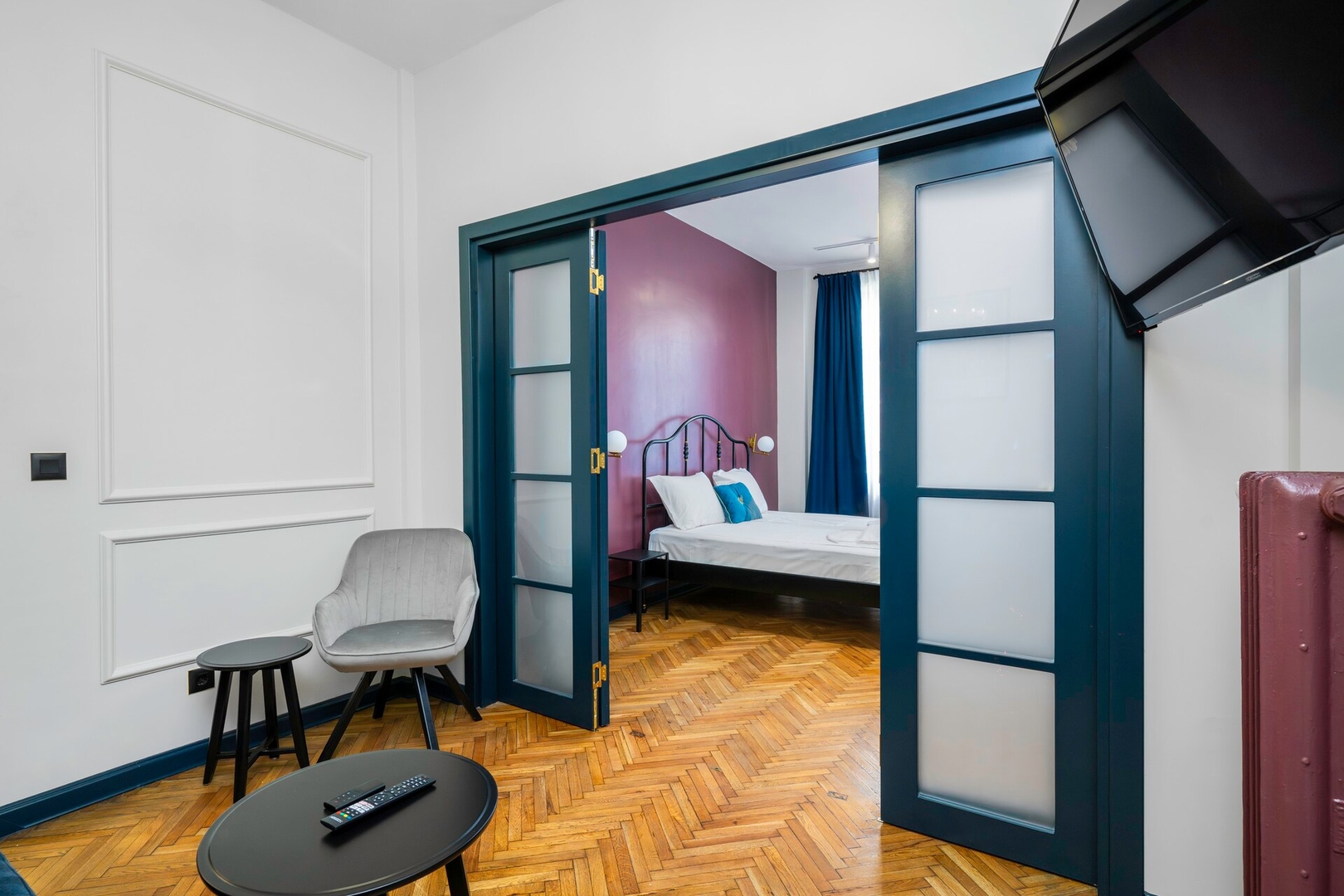 *Royal Retreat* - Your central designer spot 18 Flat Manager Booking