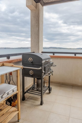 Lovely 3BD flat with PARKING and SEA VIEW 10 Flat Manager Booking