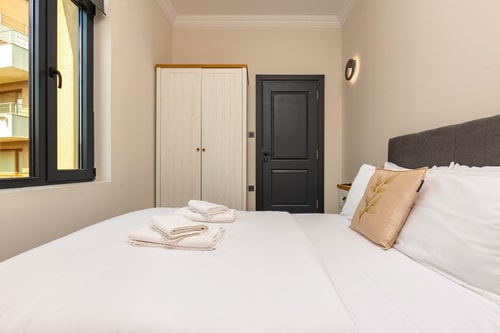 Central Apartments with Garden view - Apt No. 4 25 Flat Manager Booking