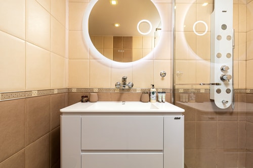 Centrally-located 1BD Apartment near Kapana 12 Flat Manager Booking
