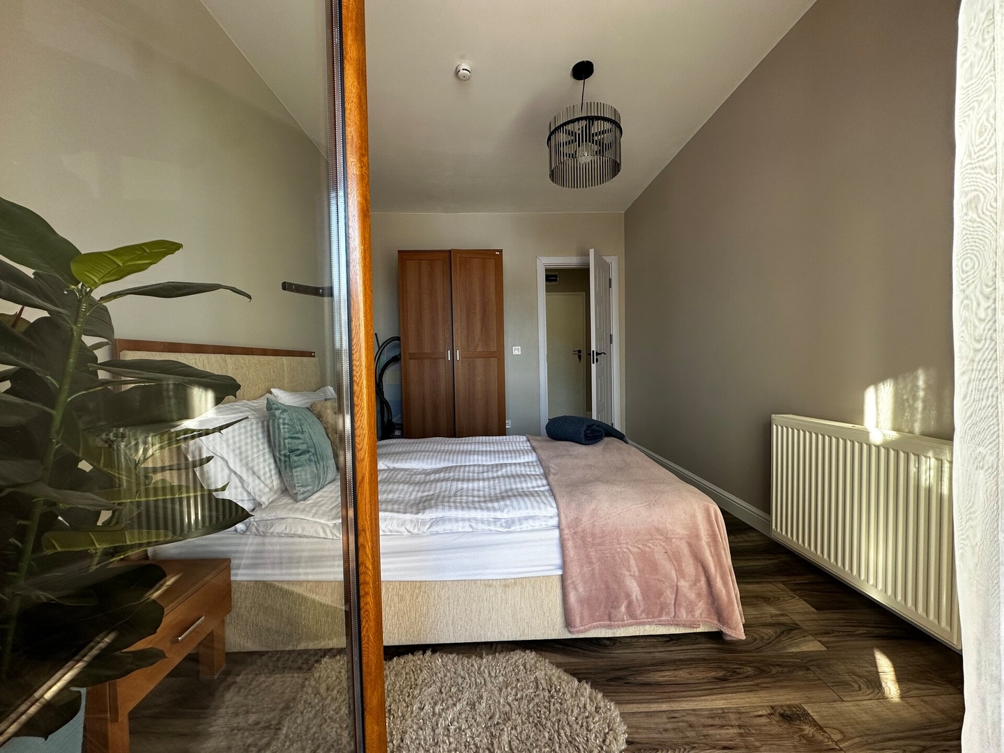 Elegance28 – Stylish Mountain Retreat in Bansko 18 Flat Manager Booking