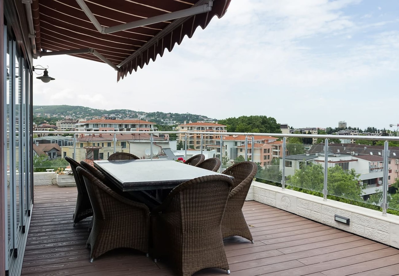 Under the Stars - Lux. Penthouse w/ POOL + Terrace 26 Flat Manager Booking