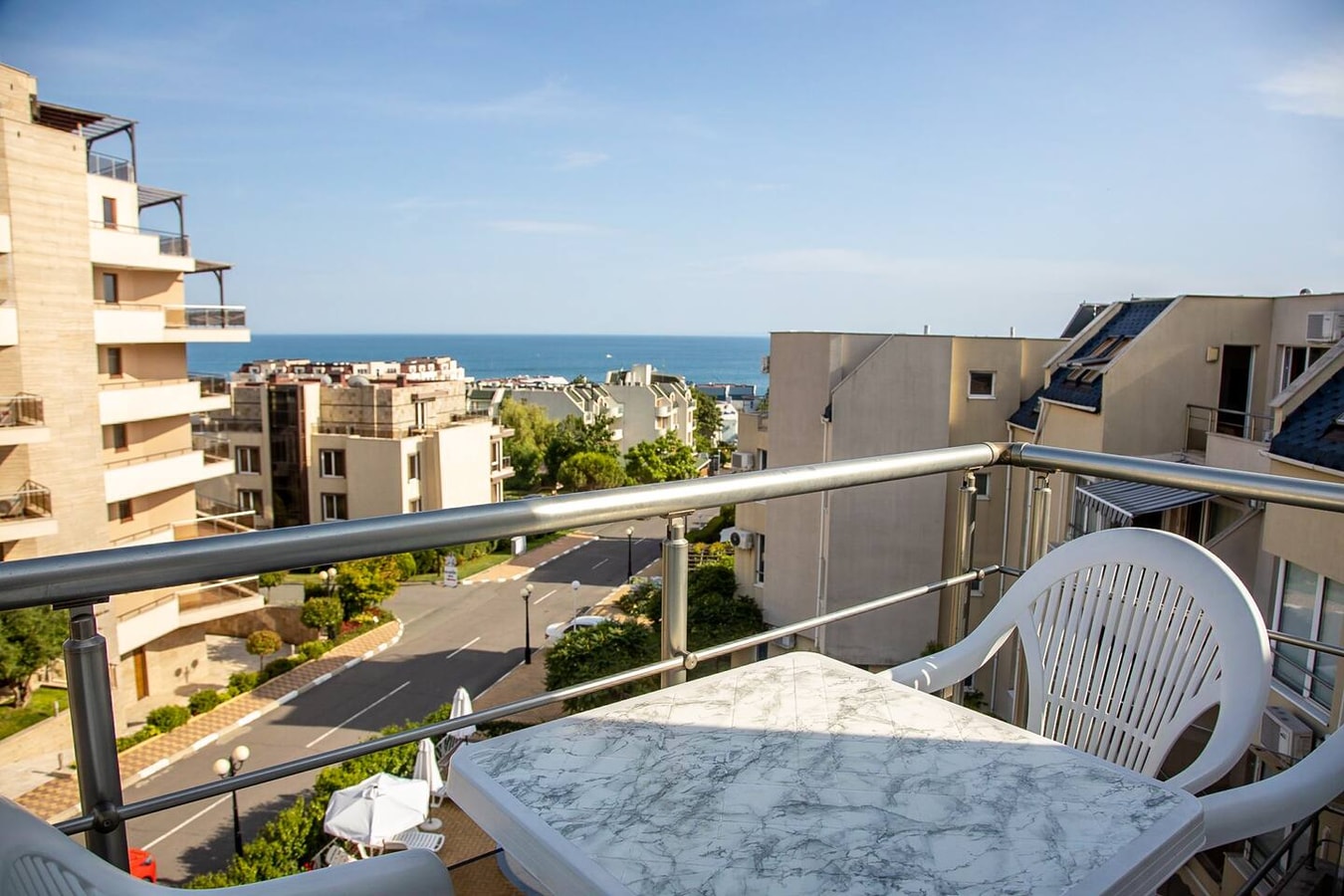 Summertime - Family Apartment with POOL + SEA view Flataway