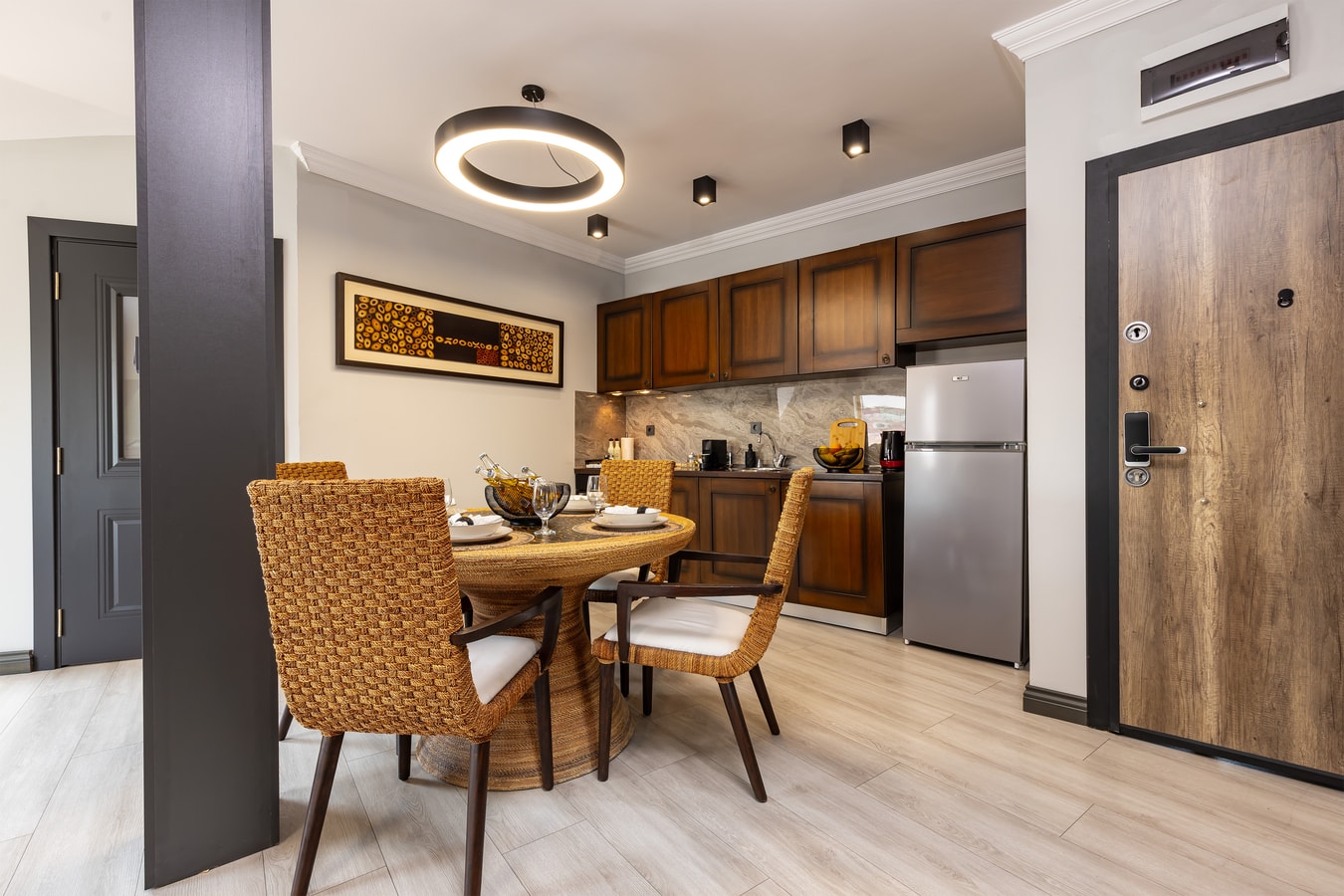 Central Apartments with Garden view - Apt No. 7 Flat Manager Booking