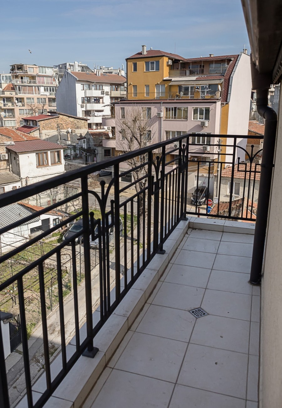 Bright & Elegant 1-BR Flat Near the City Center 16 Flat Manager Booking