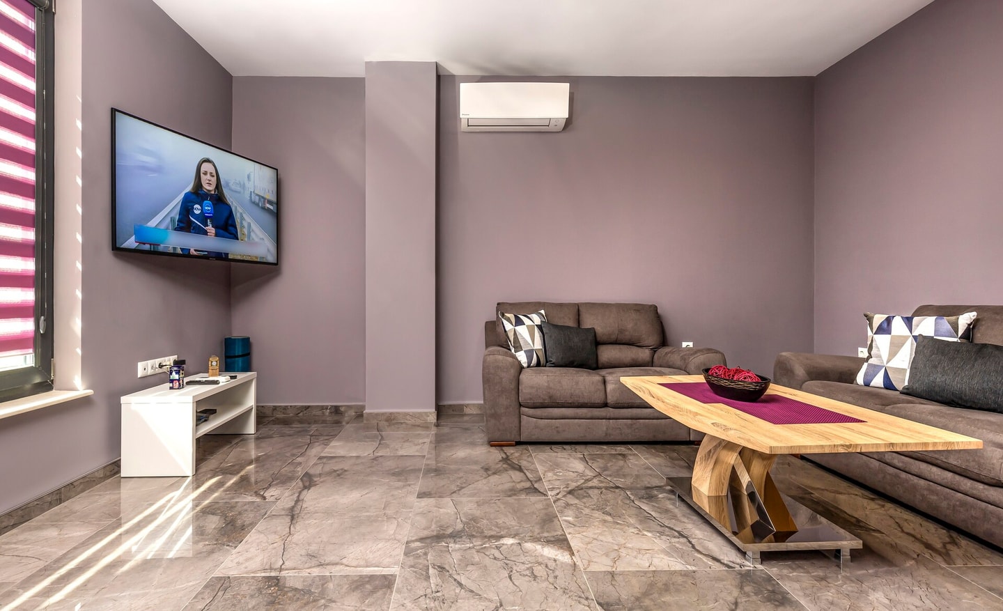 Stylish 1BD flat with a Parking Spot 5 Flat Manager Booking