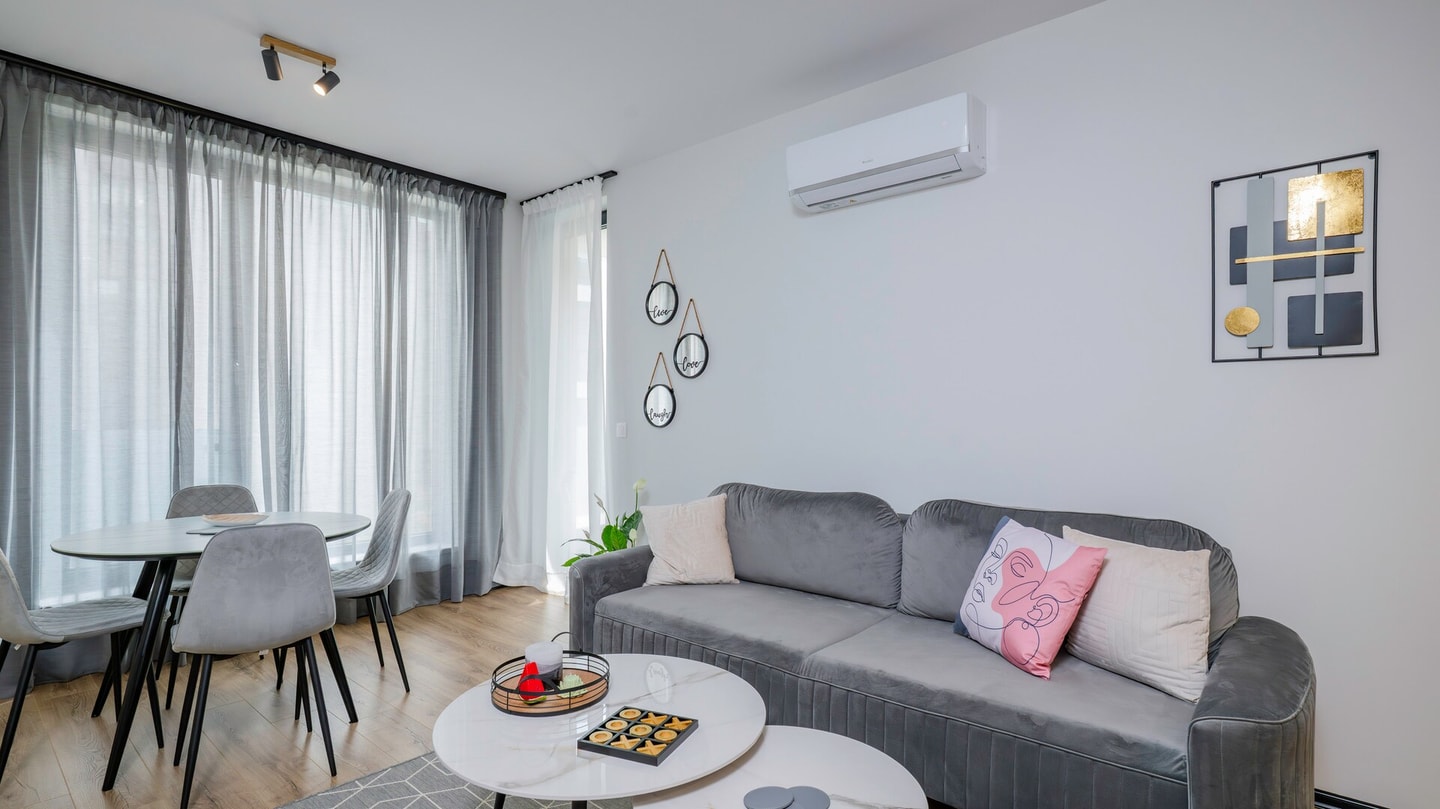 Aziz Drujba 1BD · Fresh & Modern Apartment with Balcony Flat Manager Booking