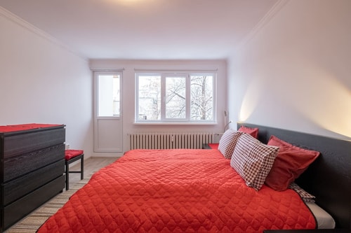 LZ Spacious One Bedroom Apartment in Top Centre 22 Flat Manager Booking