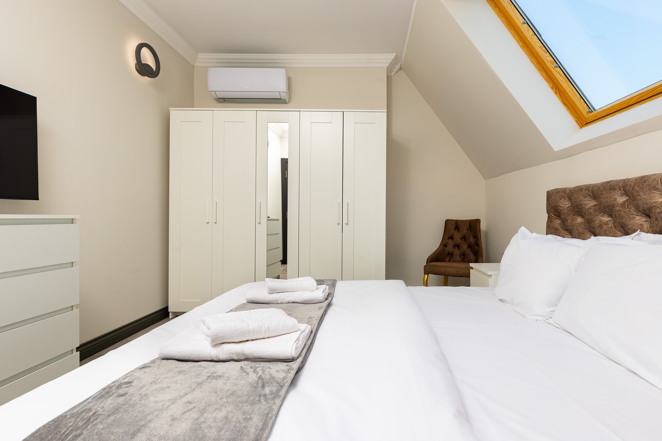 Central Apartments with Garden view - Apt No. 8 1 Flat Manager Booking
