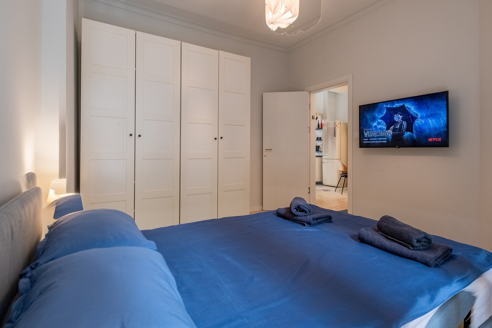 Spacious 2BR Flat with Terrace 8 Flat Manager Booking