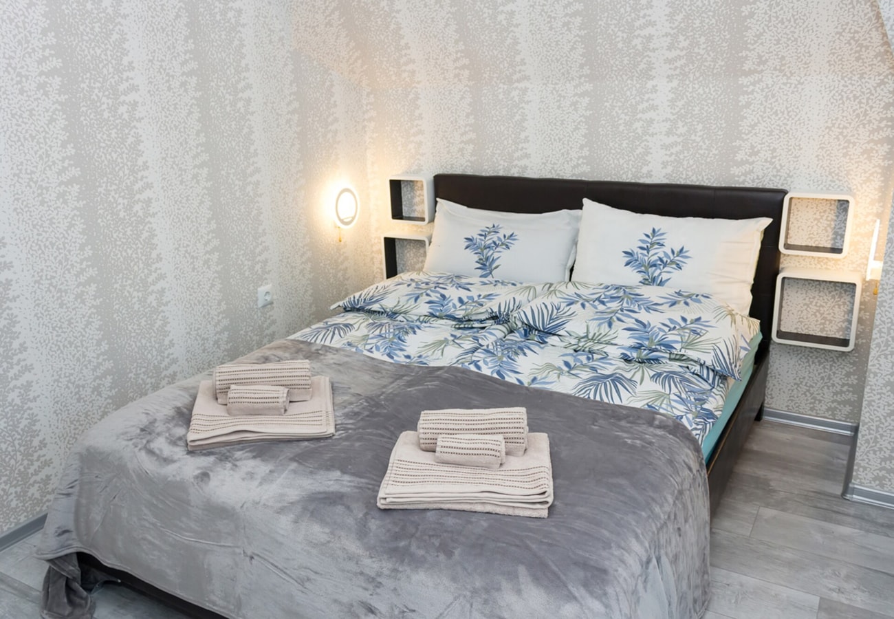 ACRYLIC & PASTEL Apartments 3 Flat Manager Booking