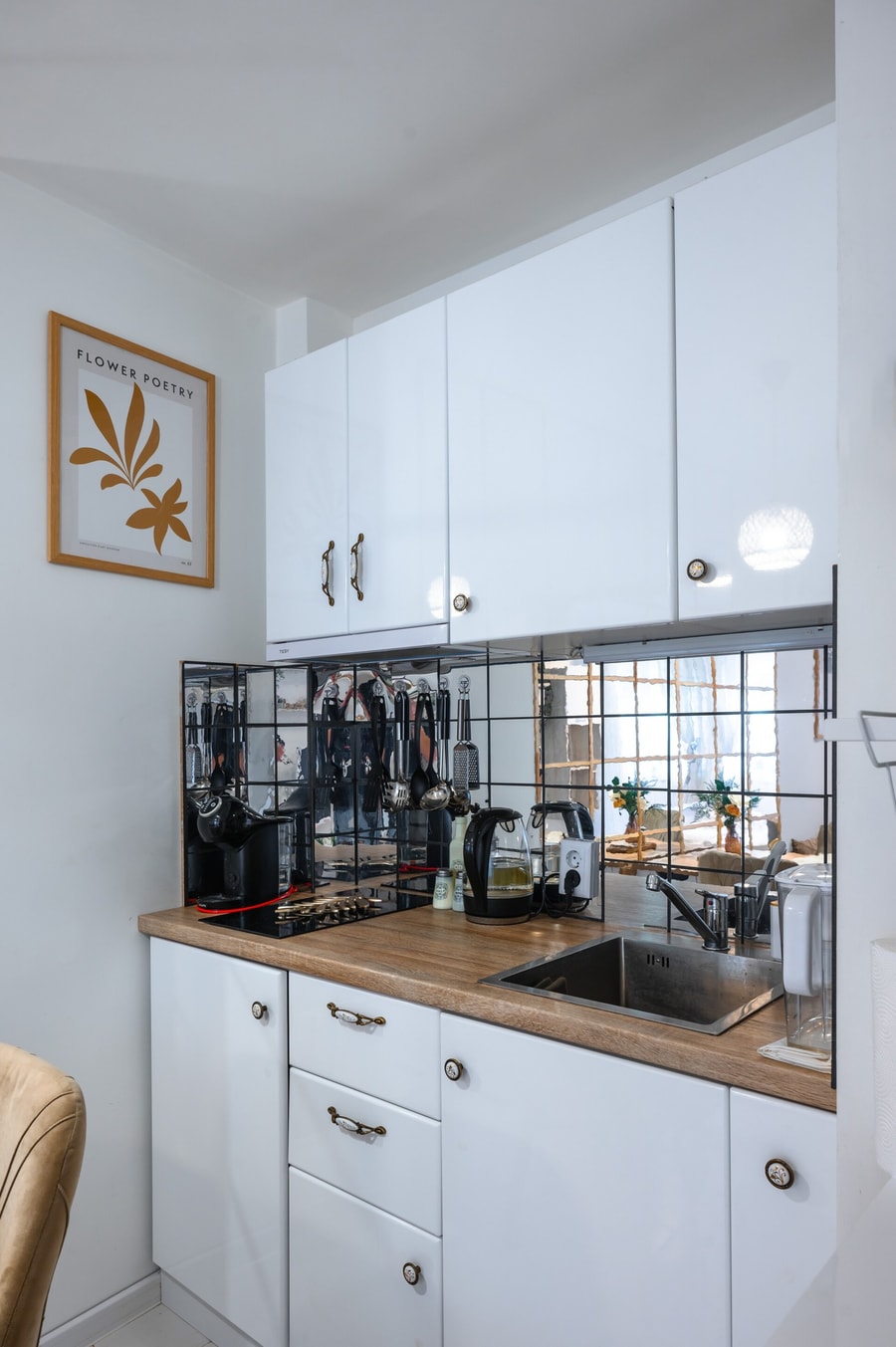 Cozy Studio - Your Home Away From Home 9 Flat Manager Booking