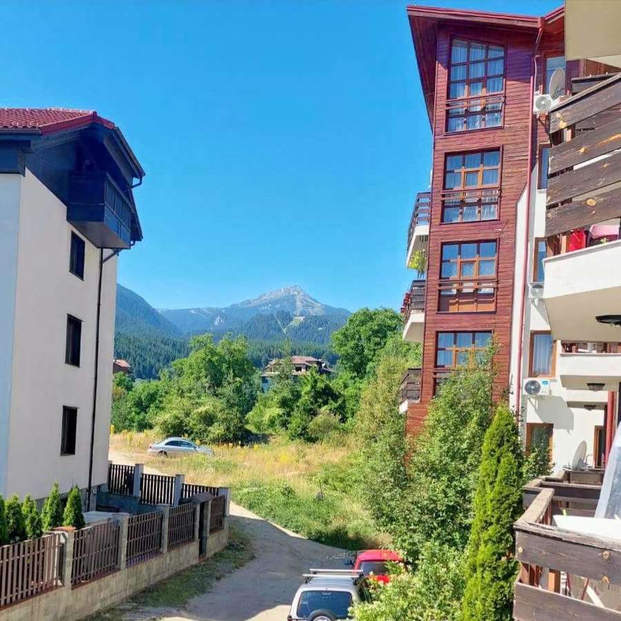 Cozy Mountain-View Apartment in Belmont, Bansko 12 Flat Manager Booking